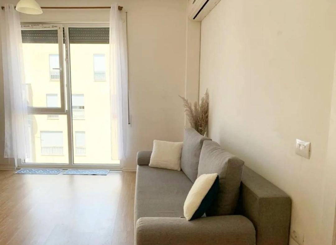 Beautiful And Lovely Apartment Tirana Exterior foto